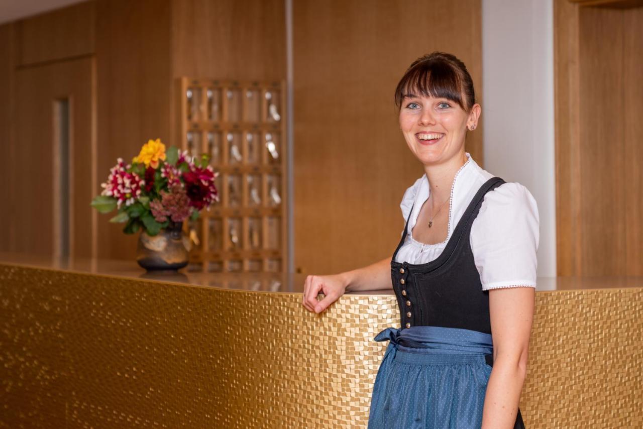 Gasthaus-Pension Zum Kreuz Stuhlingen Εξωτερικό φωτογραφία