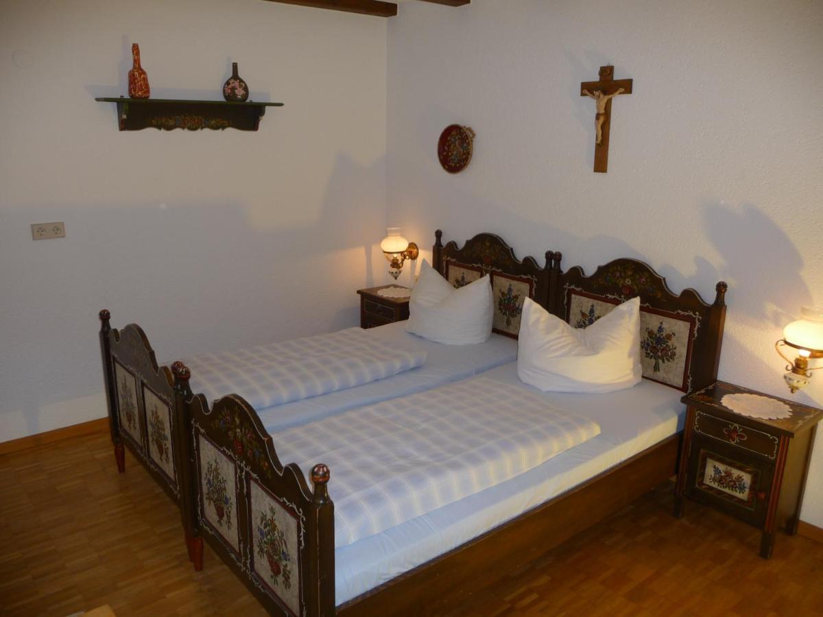 Gasthaus-Pension Zum Kreuz Stuhlingen Εξωτερικό φωτογραφία
