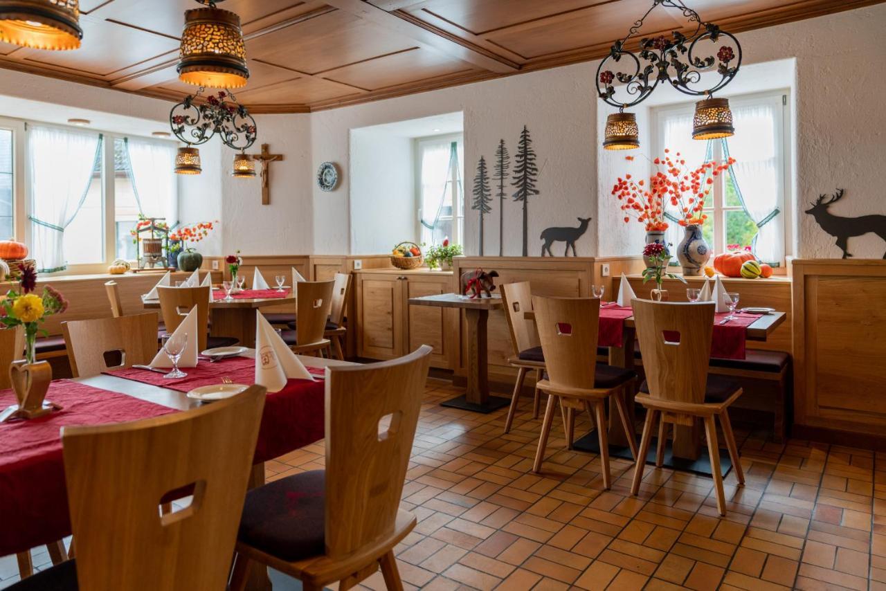 Gasthaus-Pension Zum Kreuz Stuhlingen Εξωτερικό φωτογραφία