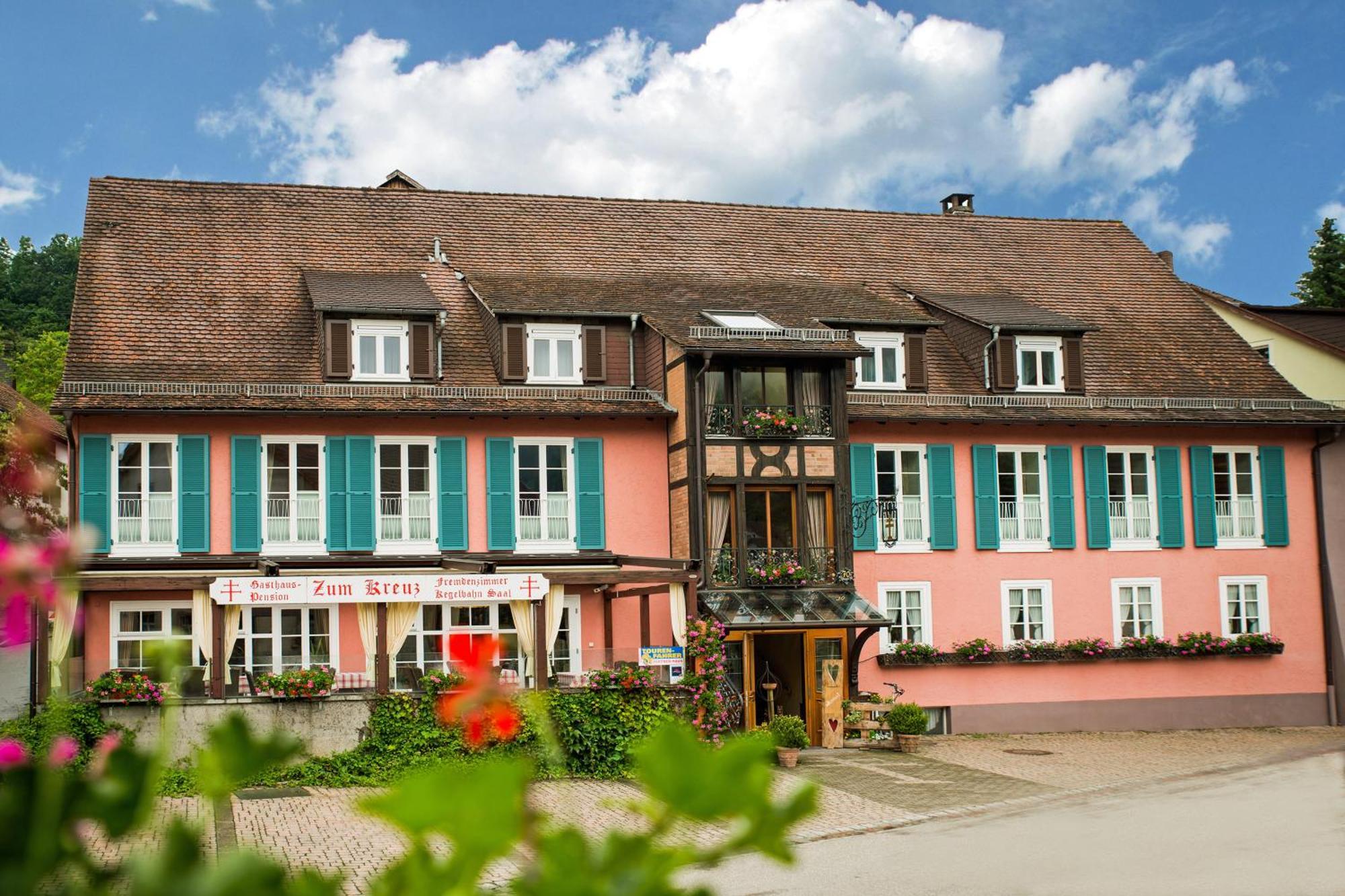 Gasthaus-Pension Zum Kreuz Stuhlingen Εξωτερικό φωτογραφία